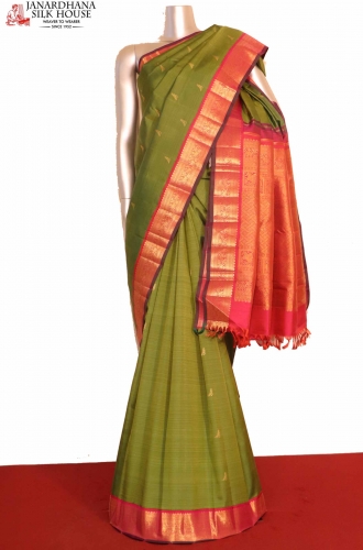 Traditional Wedding Kanjeevaram Silk Saree